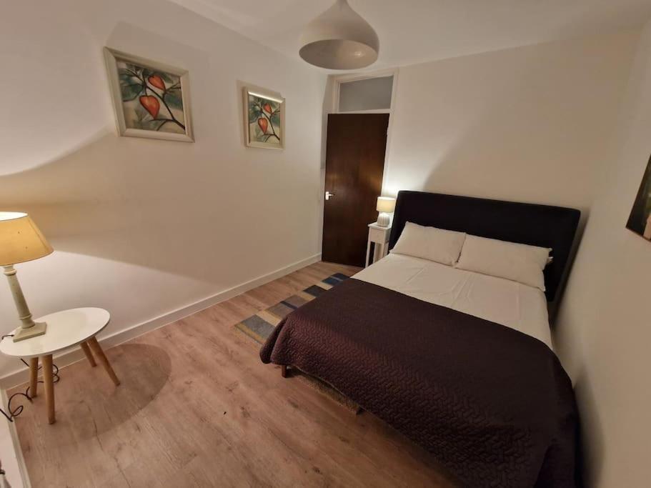 Newly Renovated Apartment! London Exterior photo